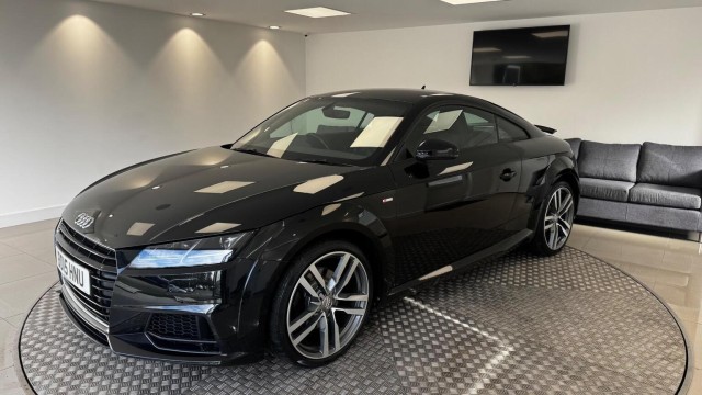 AUDI TT
