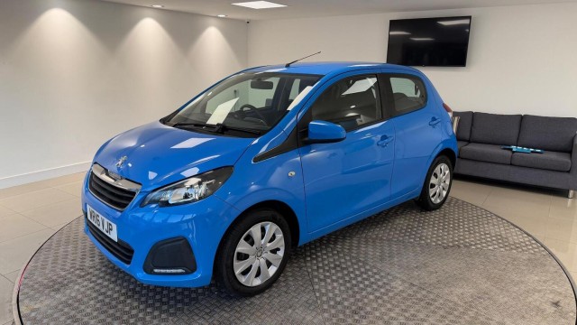 PEUGEOT 108