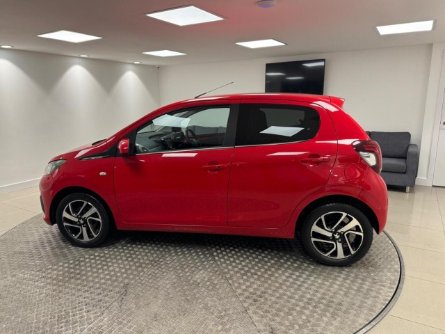 PEUGEOT 108