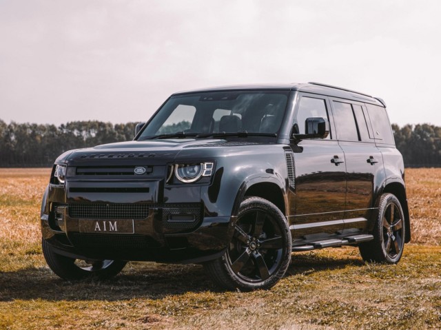 LAND ROVER DEFENDER 110