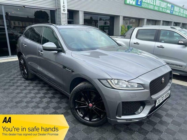 JAGUAR F-PACE