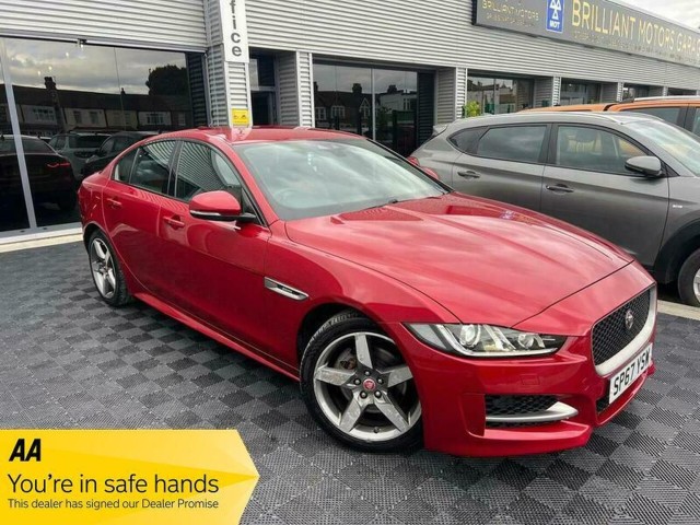 JAGUAR XE