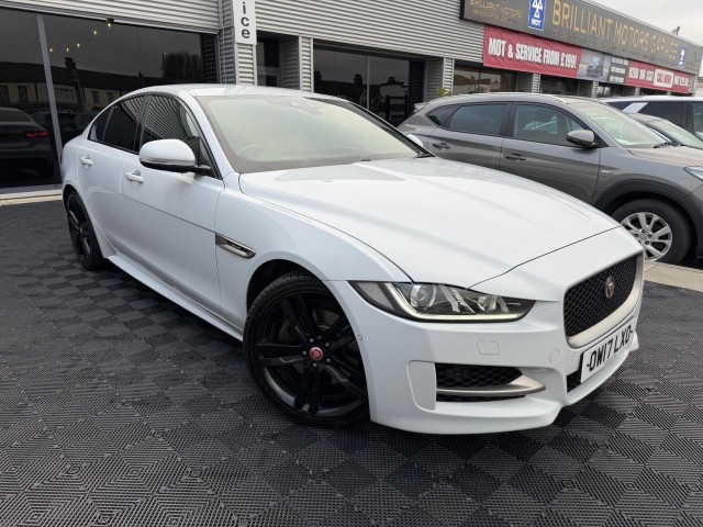 JAGUAR XE