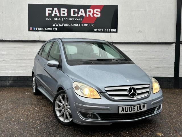 MERCEDES-BENZ B CLASS 2.0 B200 SE CVT 5dr
