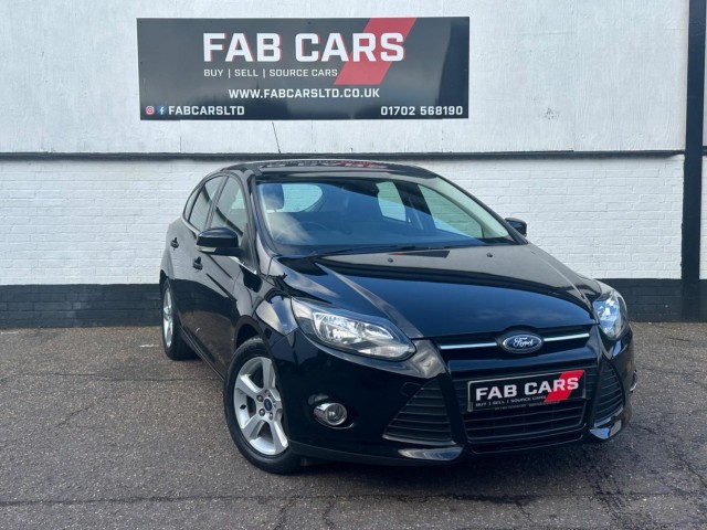 FORD FOCUS 1.6 Zetec Navigator Powershift Euro 5 5dr