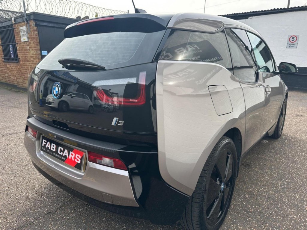 BMW I3