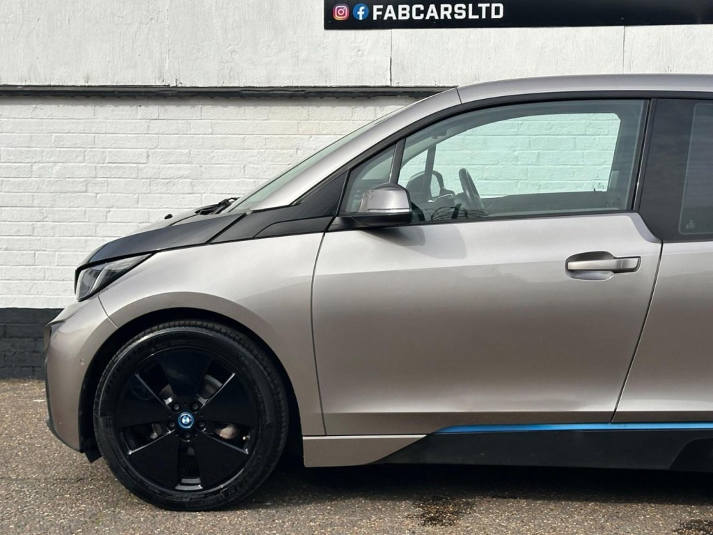 BMW I3