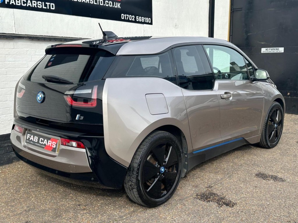 BMW I3