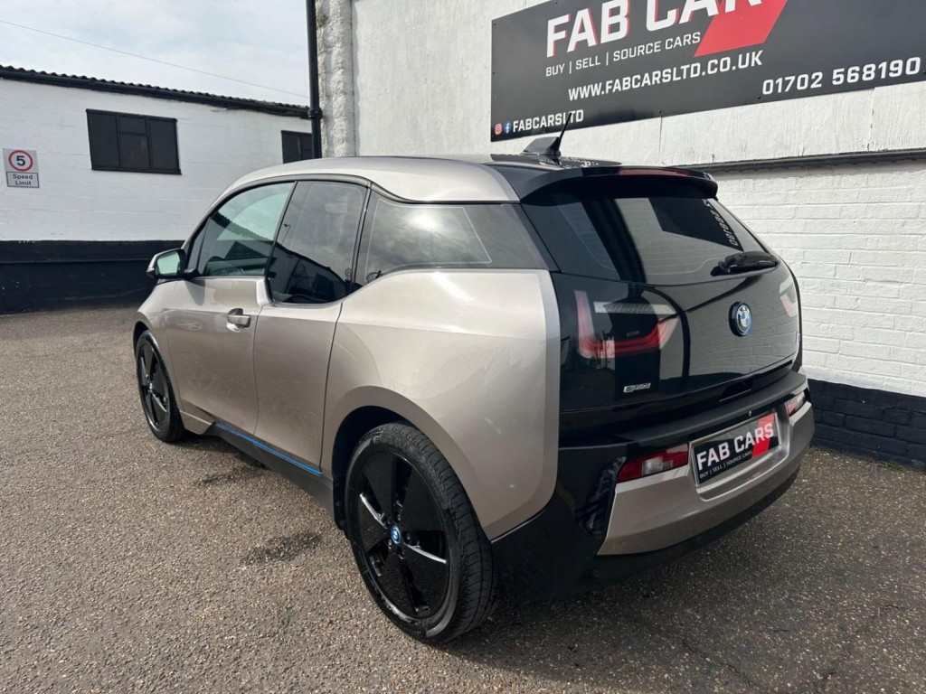 BMW I3