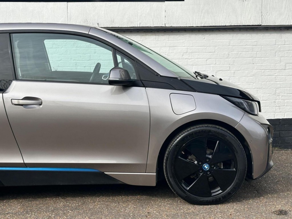 BMW I3