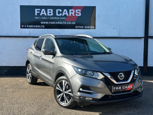 NISSAN QASHQAI 1.2 DIG-T N-Connecta XTRON Euro 6 (s/s) 5dr