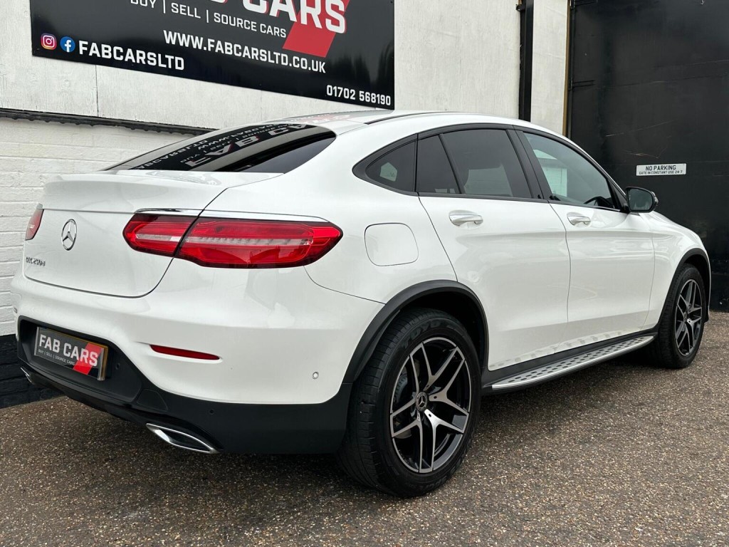 MERCEDES-BENZ GLC
