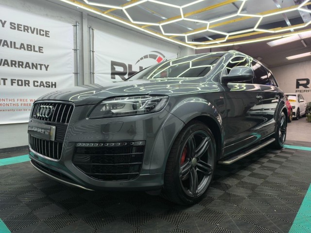AUDI Q7