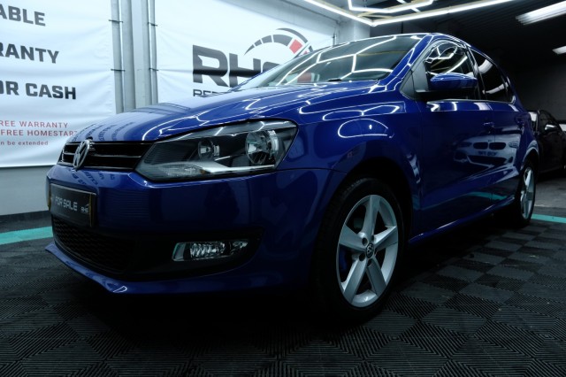 VOLKSWAGEN POLO