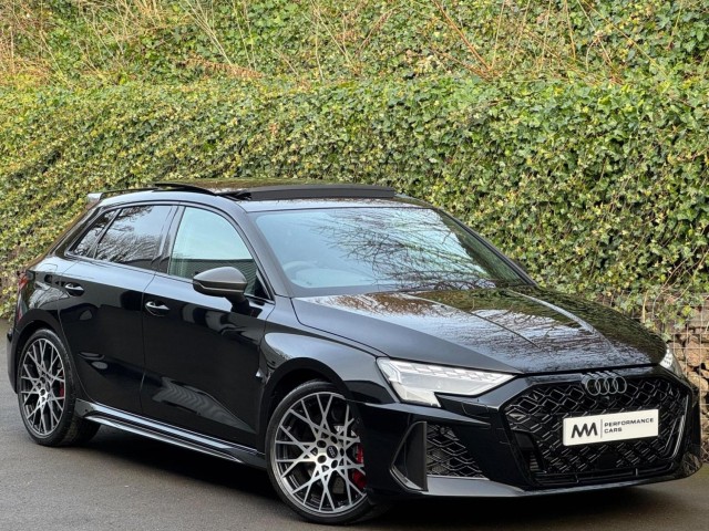 AUDI RS3 2.5 TFSI Carbon Vorsprung Sportback S Tronic quattro Euro 6 (s/s) 5dr (2025/74)