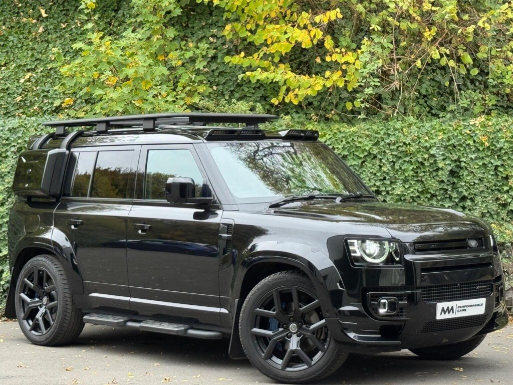 LAND ROVER DEFENDER 110