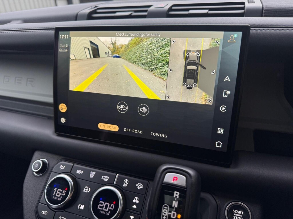 LAND ROVER DEFENDER 110