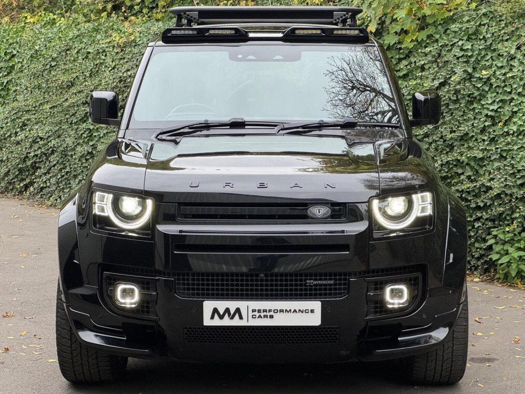 LAND ROVER DEFENDER 110