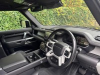 LAND ROVER DEFENDER 110