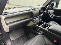 LAND ROVER DEFENDER 110