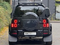 LAND ROVER DEFENDER 110