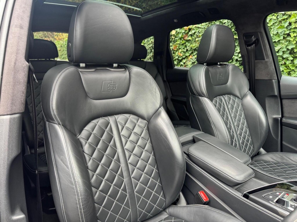 AUDI SQ7