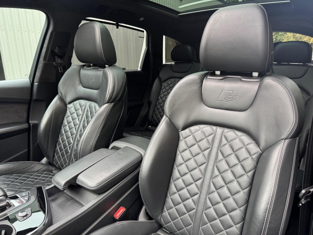 AUDI SQ7