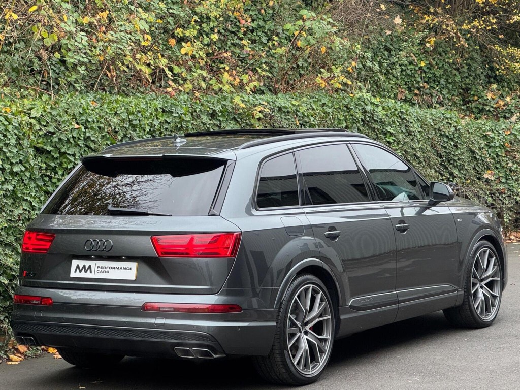 AUDI SQ7
