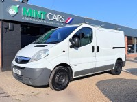 VAUXHALL VIVARO