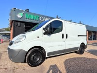 VAUXHALL VIVARO