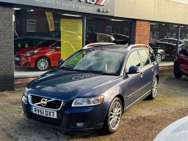 VOLVO V50