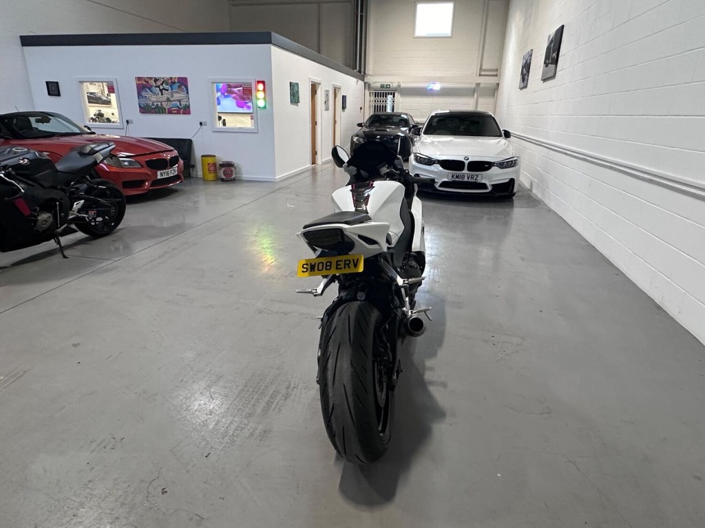 HONDA CBR1000RR Fireblade