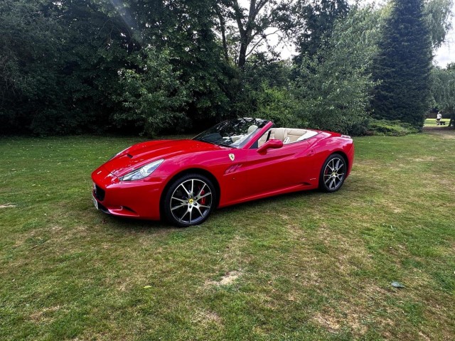 FERRARI CALIFORNIA