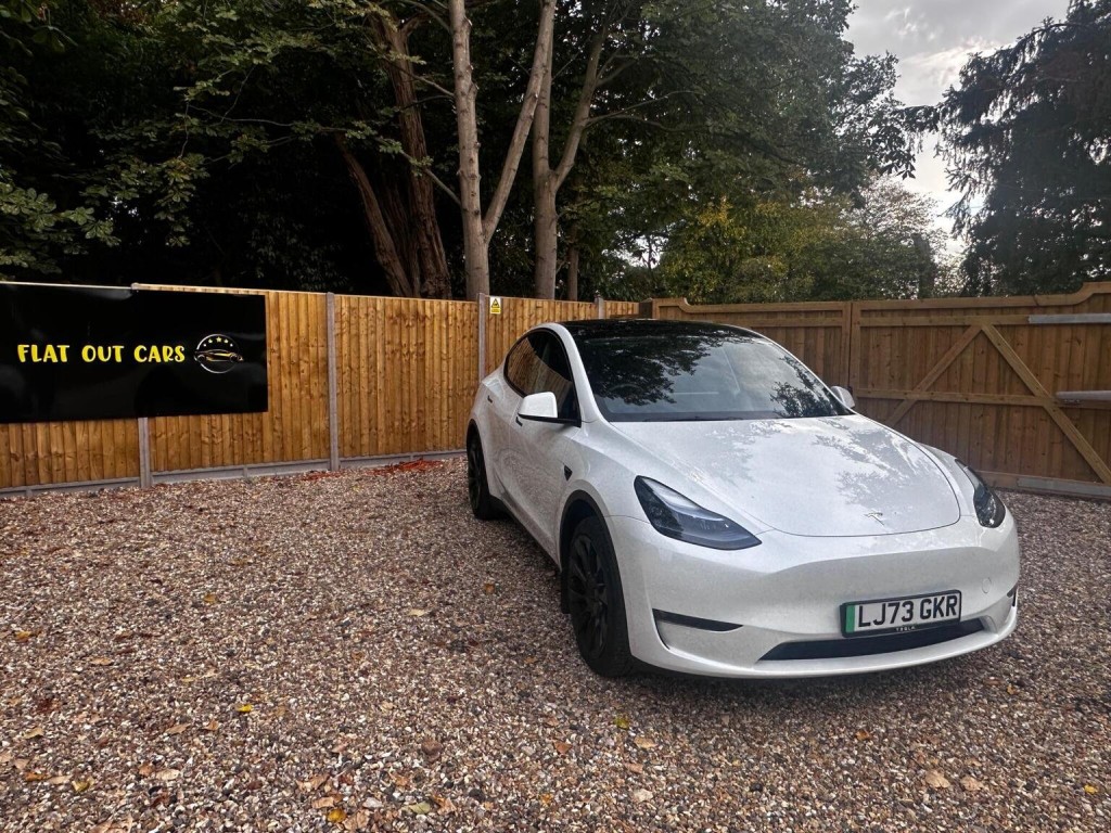 TESLA MODEL Y