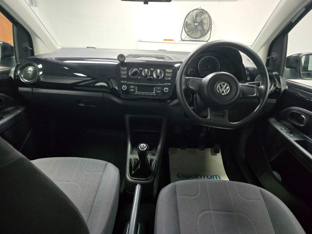 VOLKSWAGEN UP
