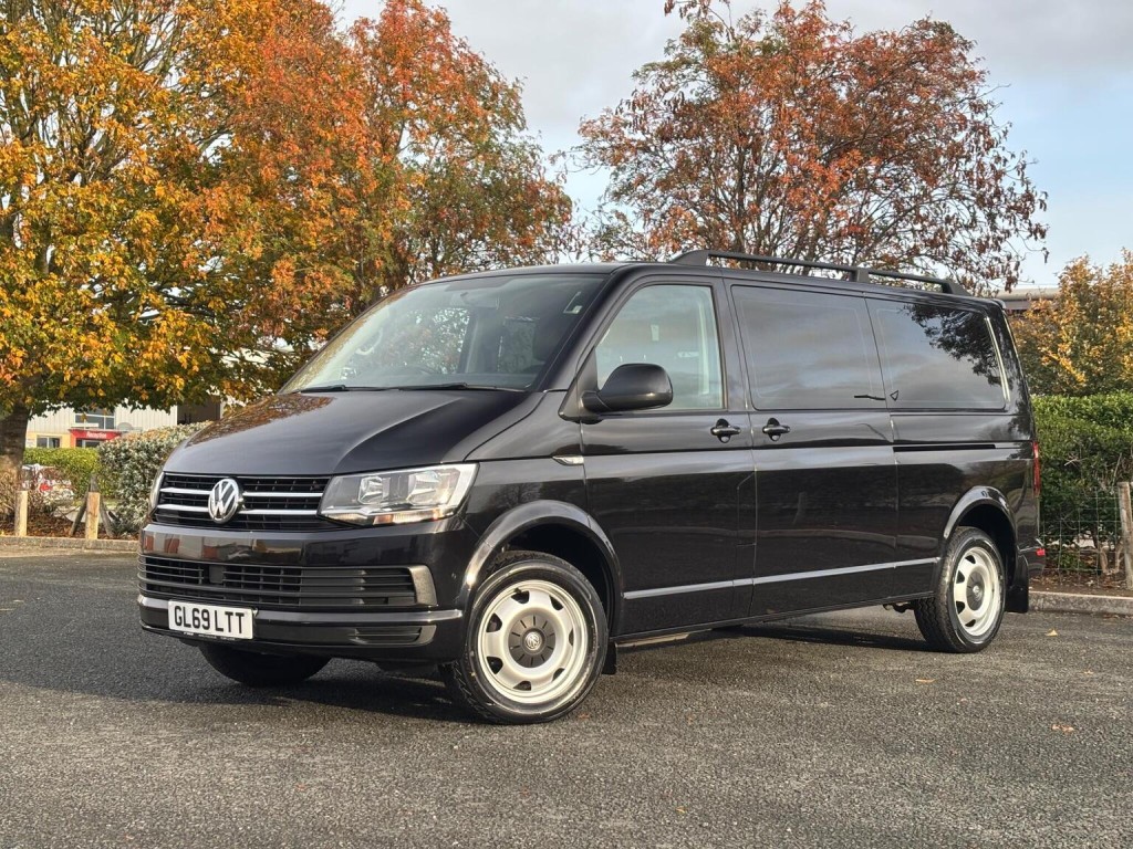 VOLKSWAGEN TRANSPORTER SHUTTLE