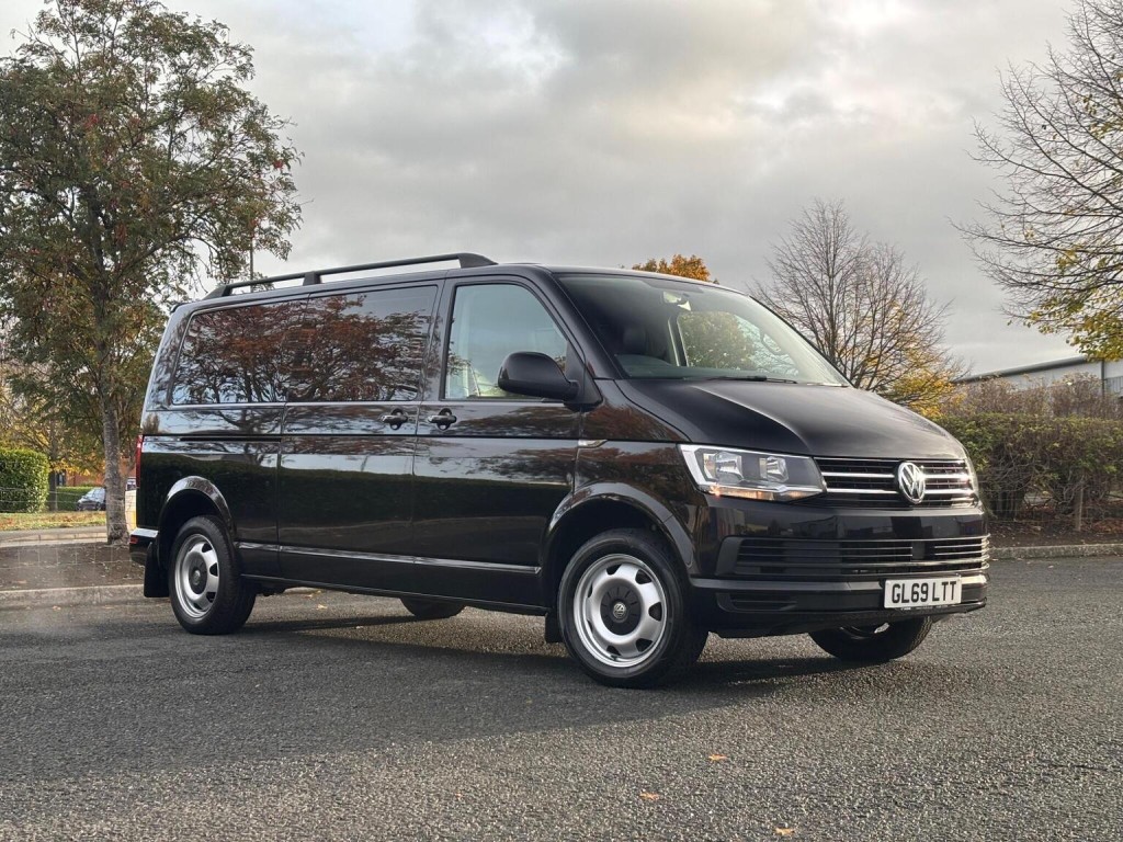 VOLKSWAGEN TRANSPORTER SHUTTLE