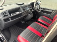 VOLKSWAGEN TRANSPORTER SHUTTLE