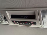 VOLKSWAGEN TRANSPORTER SHUTTLE