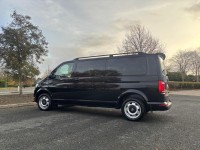 VOLKSWAGEN TRANSPORTER SHUTTLE