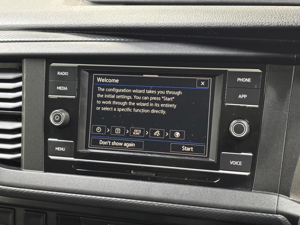 VOLKSWAGEN TRANSPORTER