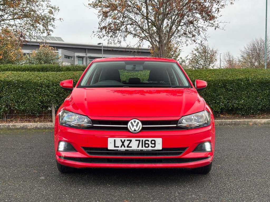 VOLKSWAGEN POLO