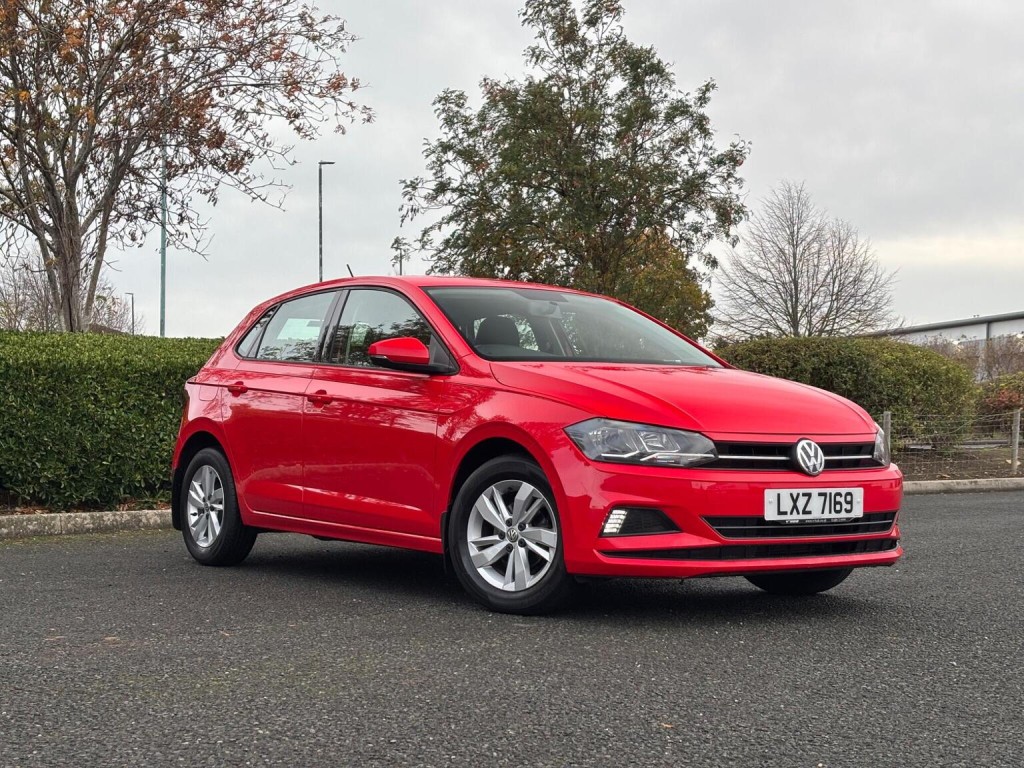 VOLKSWAGEN POLO