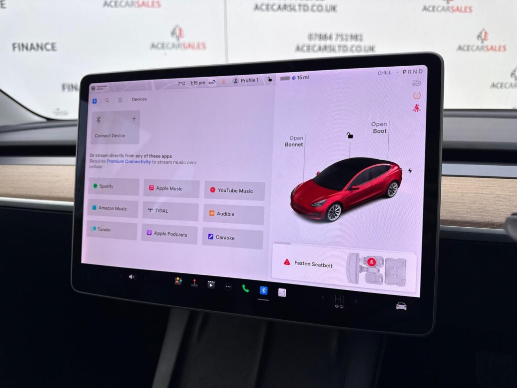 TESLA MODEL 3