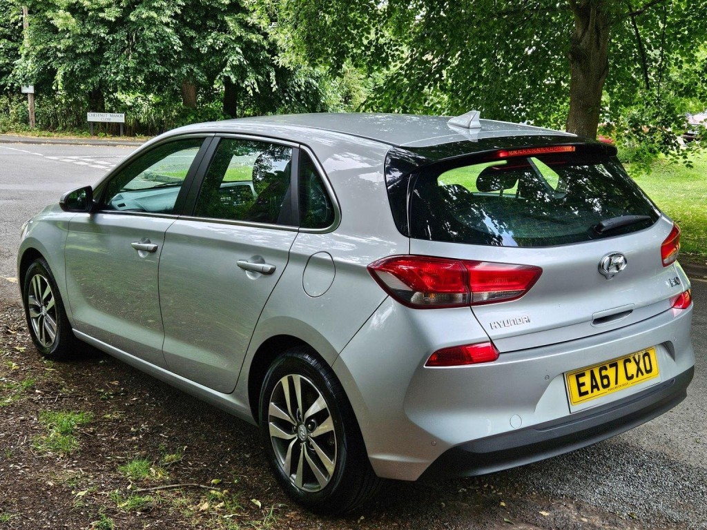 HYUNDAI I30