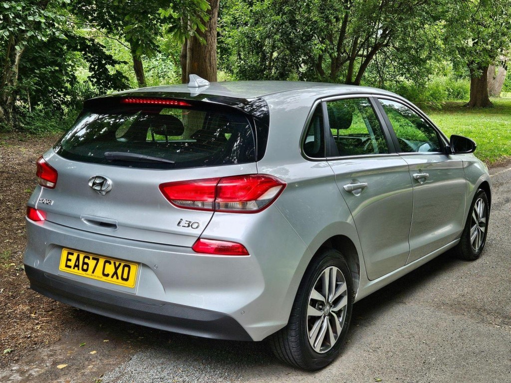 HYUNDAI I30