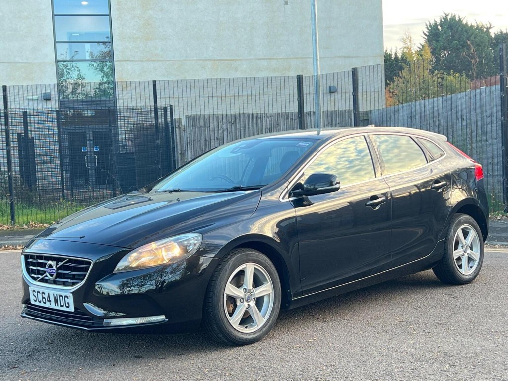 VOLVO V40
