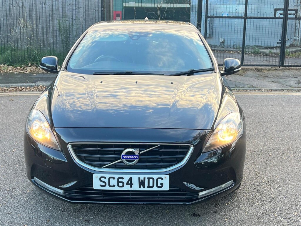 VOLVO V40