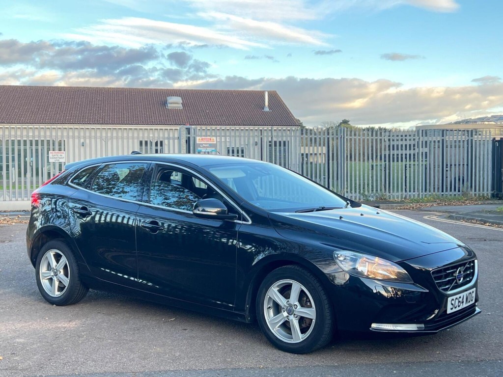 VOLVO V40