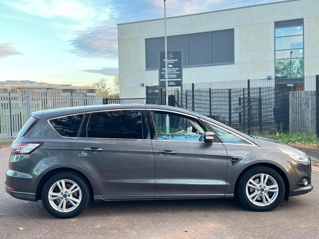 FORD S-MAX
